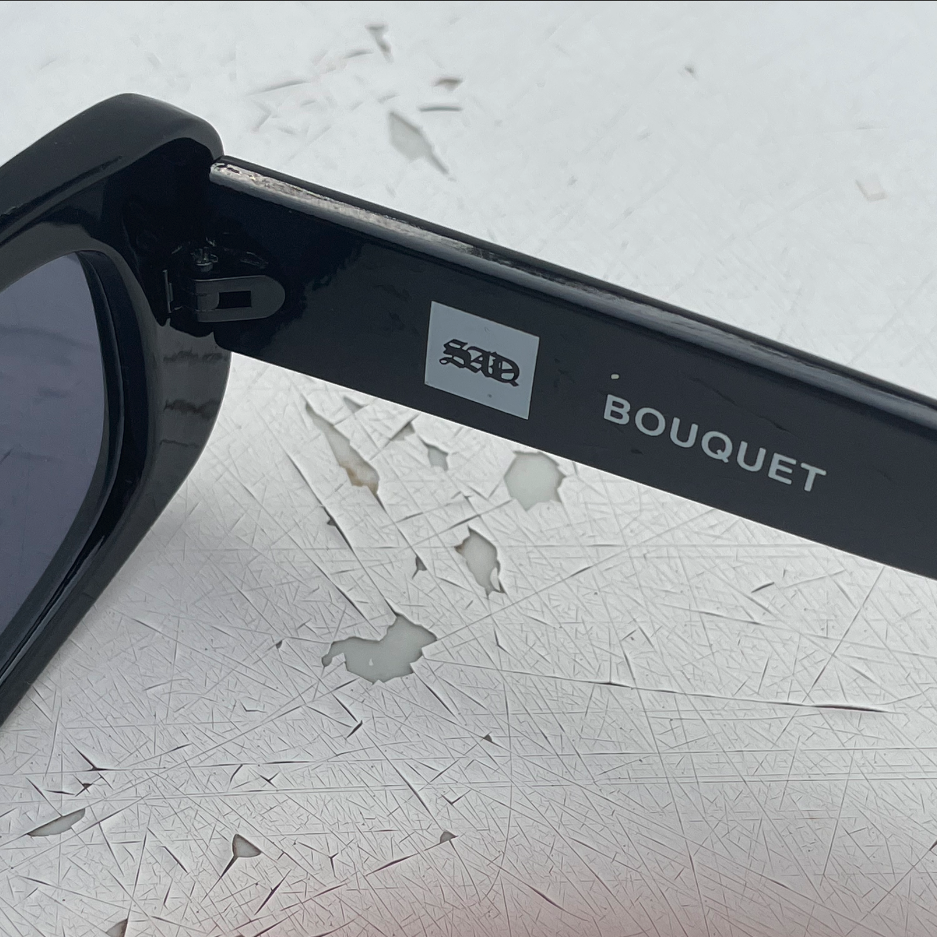 BOUQUET // GLOSS BLACK