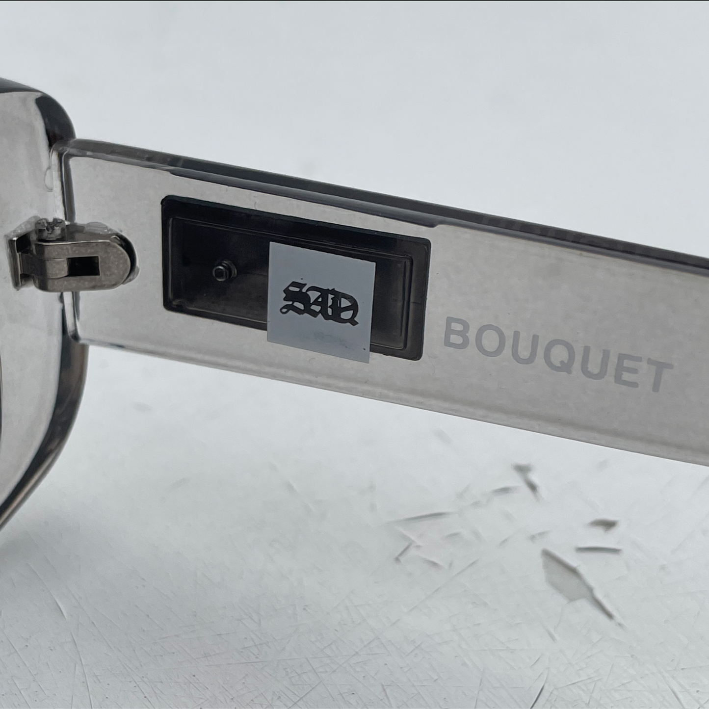 BOUQUET // CRYSTAL GREY(SMOKE)